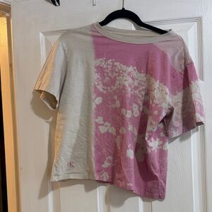 Calvin Klein Pink and Cream Floral Tee (medium)